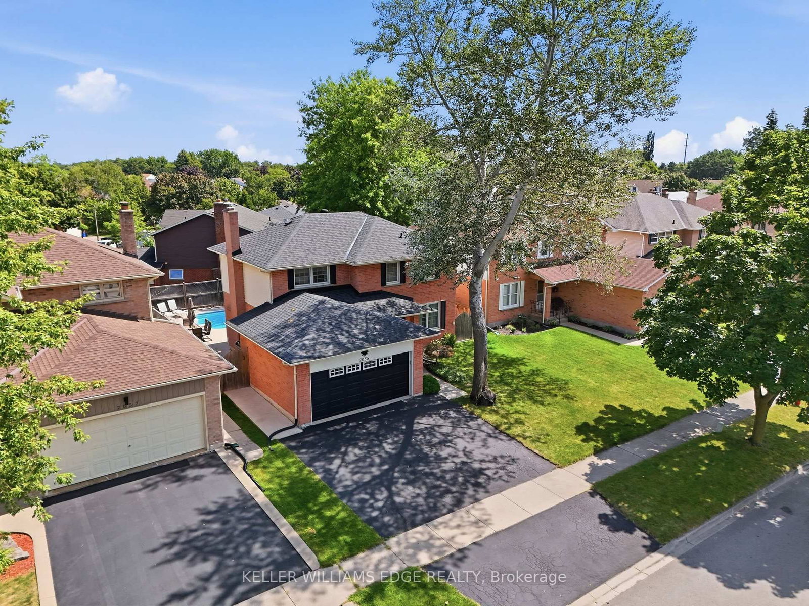 2055 Hunters Wood Drive • Burlington, ON photo 45
