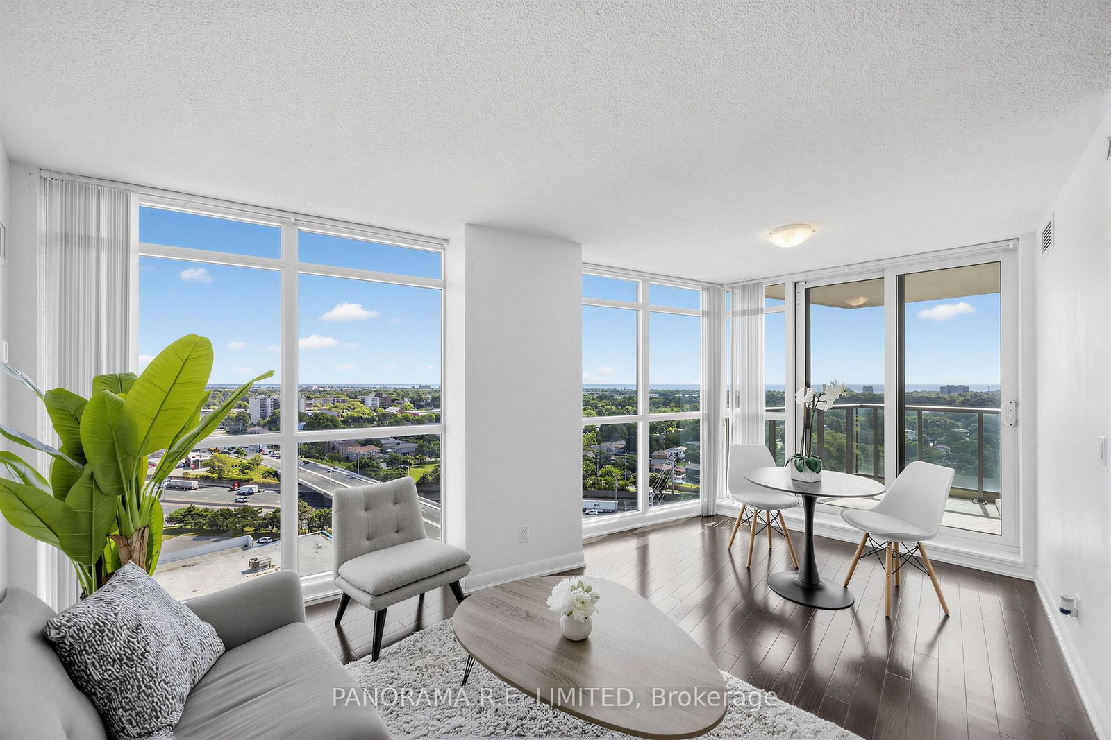 205 Sherway Gardens Road • #1809 • Toronto, ON photo 3