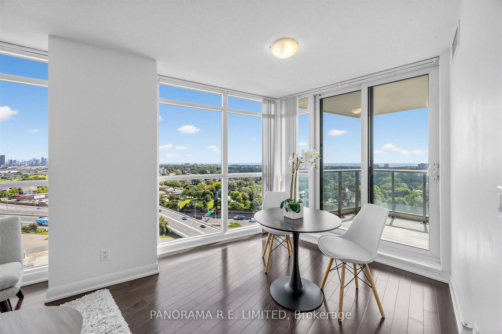 205 Sherway Gardens Road • #1809 • Toronto, ON photo 6
