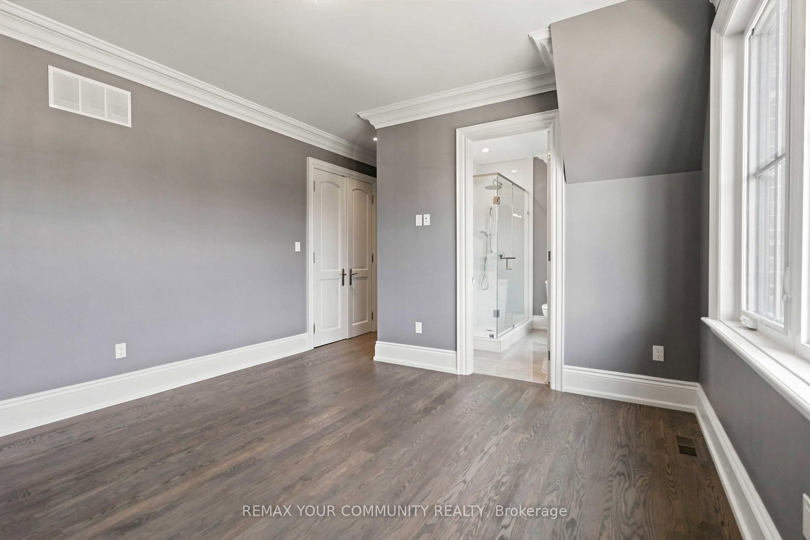 1226 Ogden Avenue • Mississauga, ON photo 27