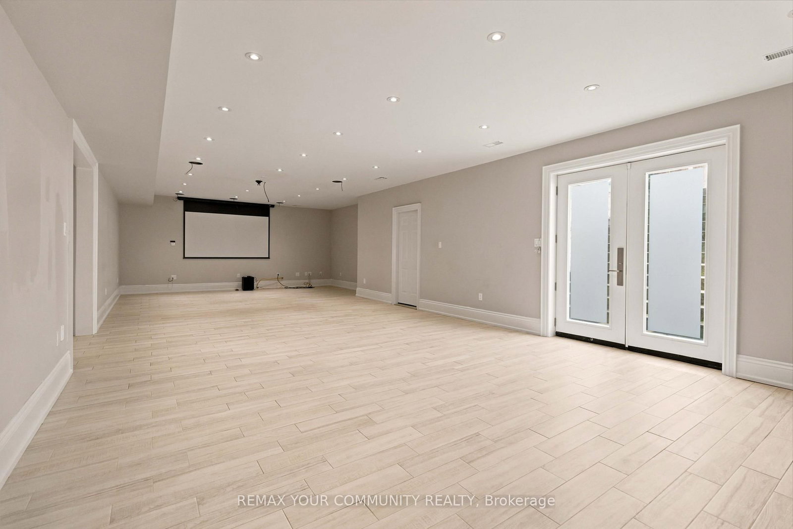 1226 Ogden Avenue • Mississauga, ON photo 36