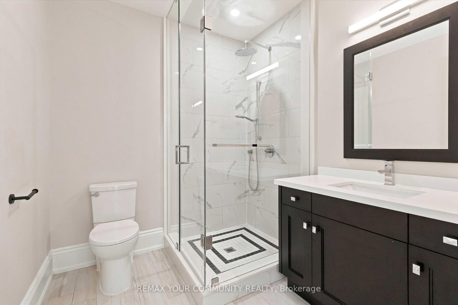 1226 Ogden Avenue • Mississauga, ON photo 40