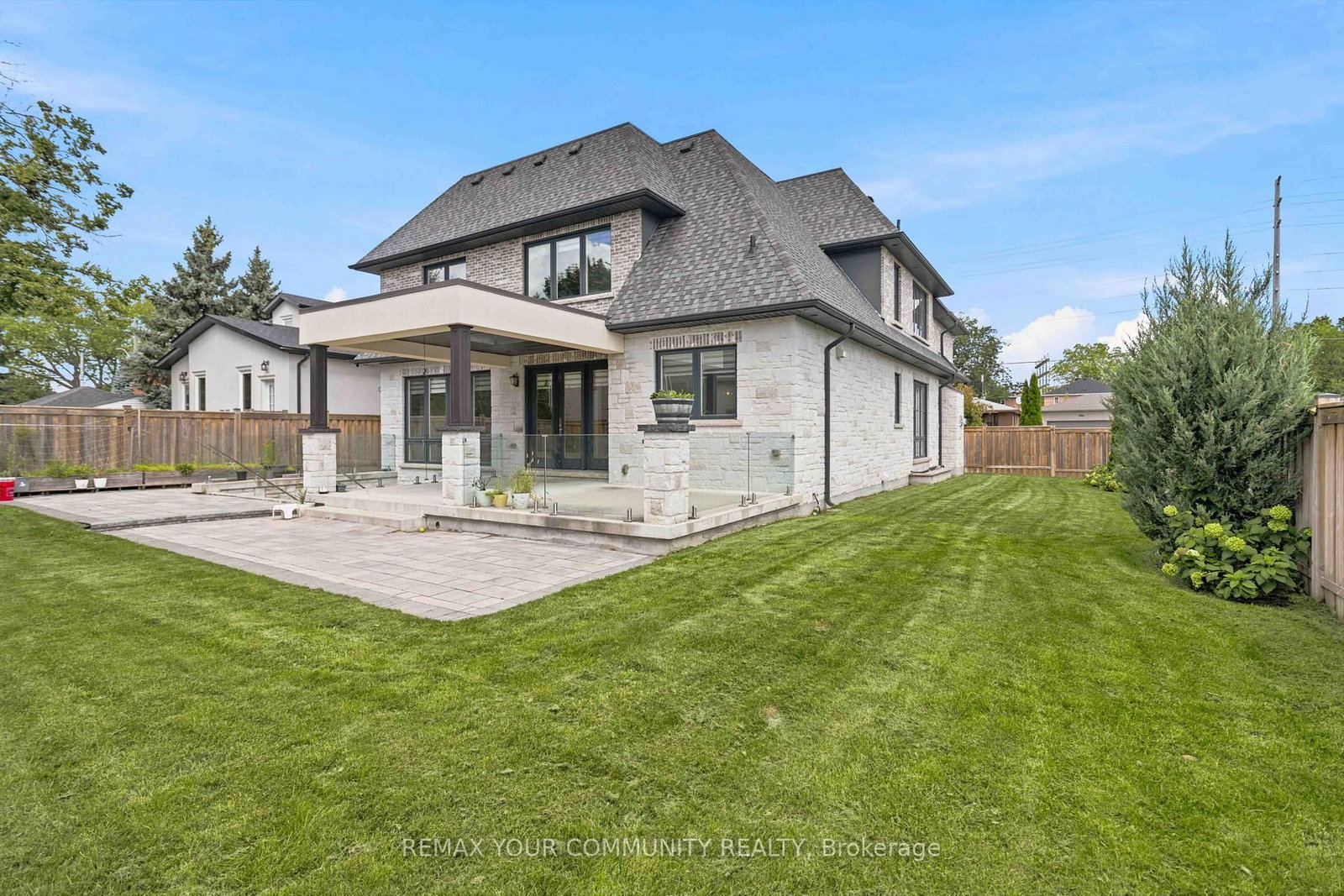 1226 Ogden Avenue • Mississauga, ON photo 45