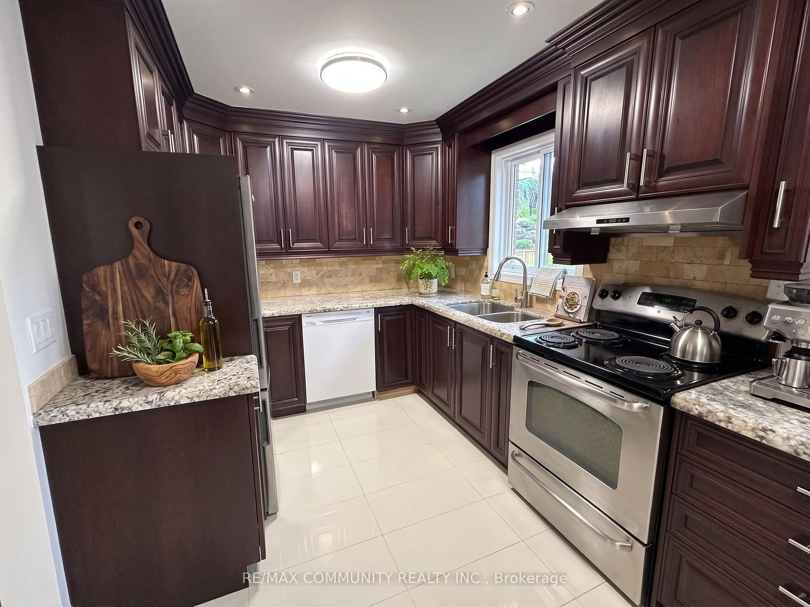 4198 Powderhorn Mississauga,ON L5L 3B9 — Photo 3