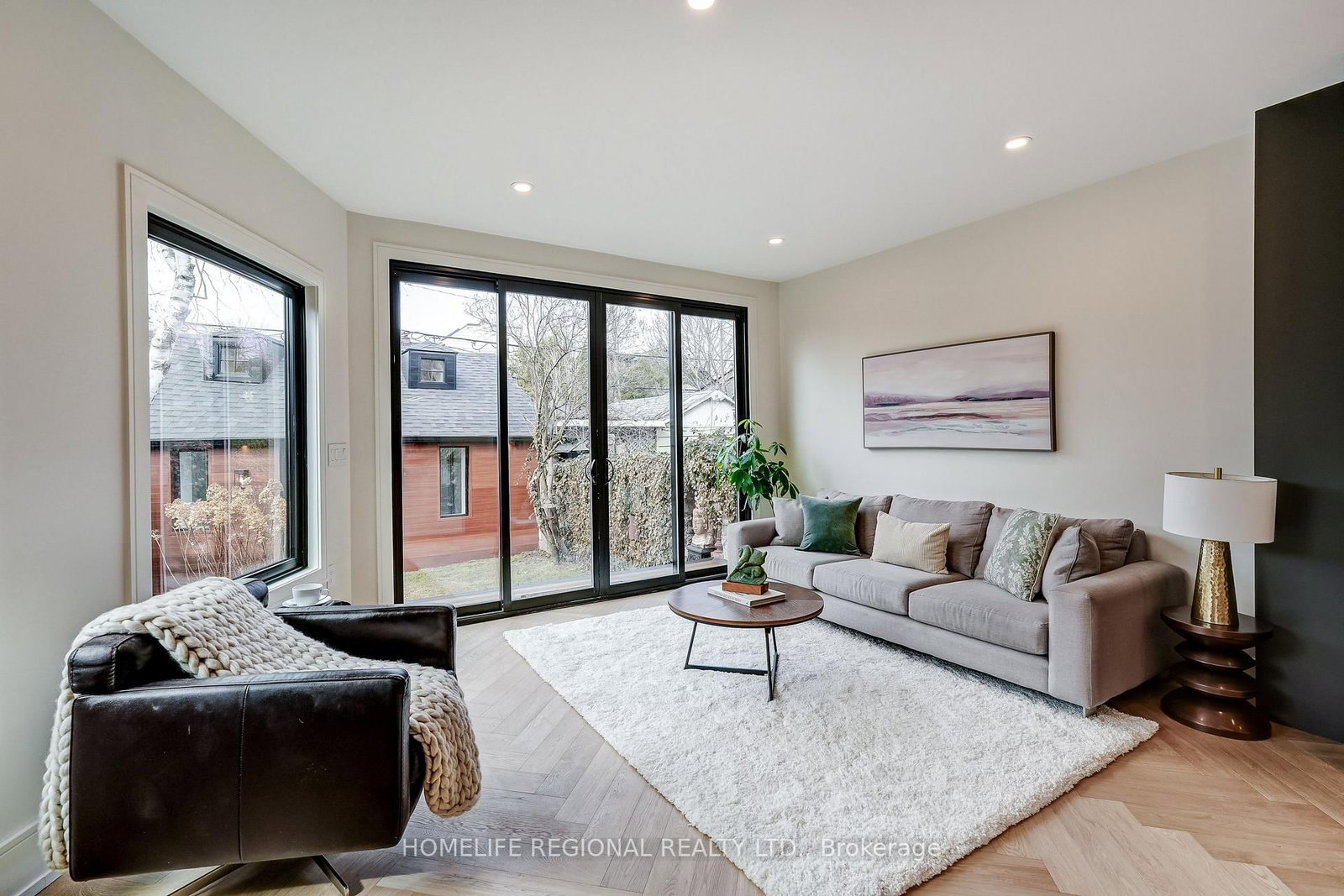 12 Macdonell Avenue • Toronto, ON photo 11