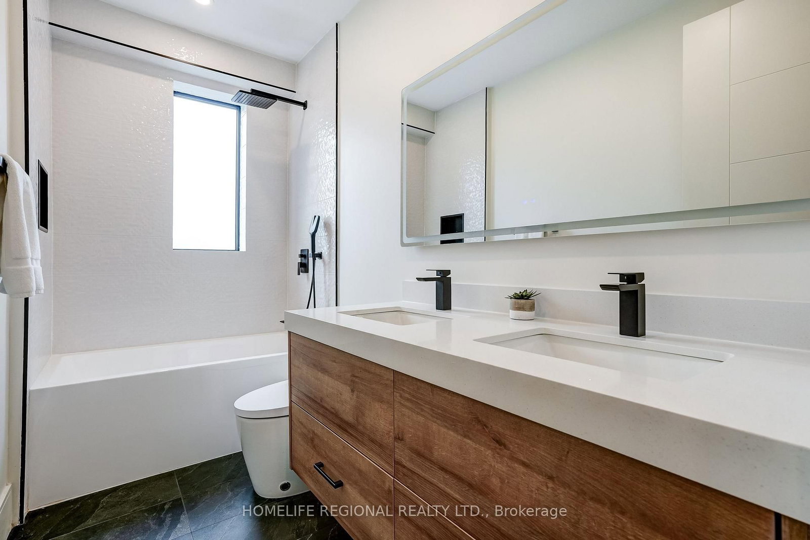 12 Macdonell Avenue • Toronto, ON photo 18