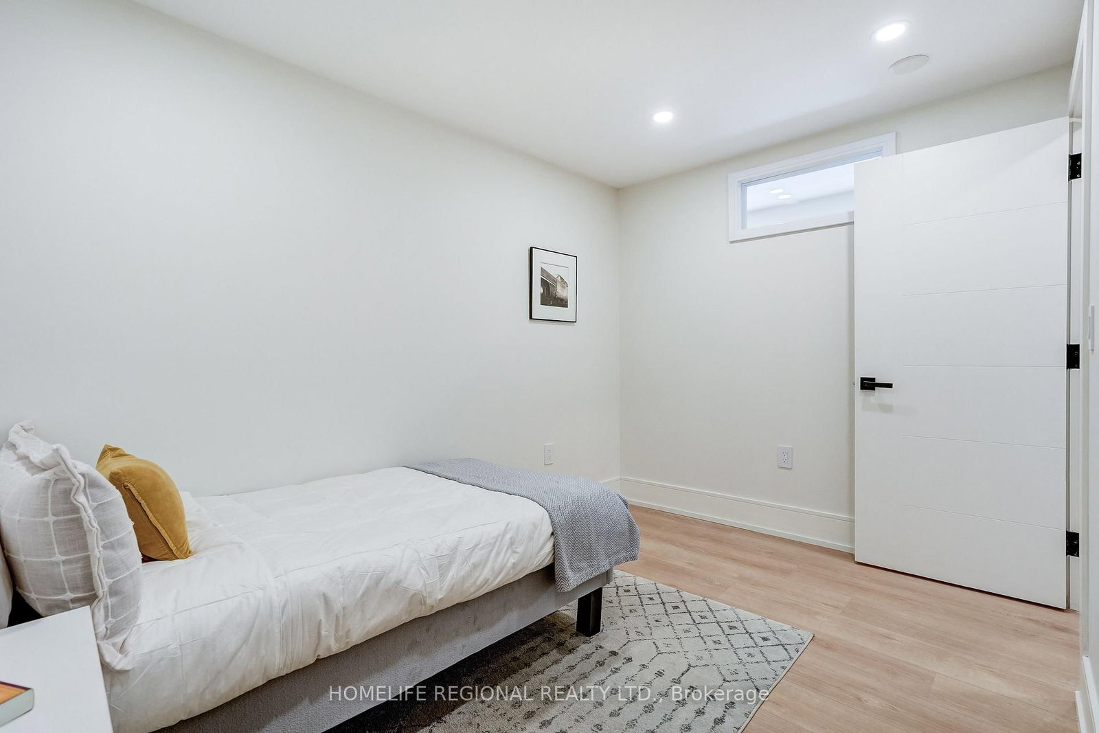 12 Macdonell Avenue • Toronto, ON photo 39