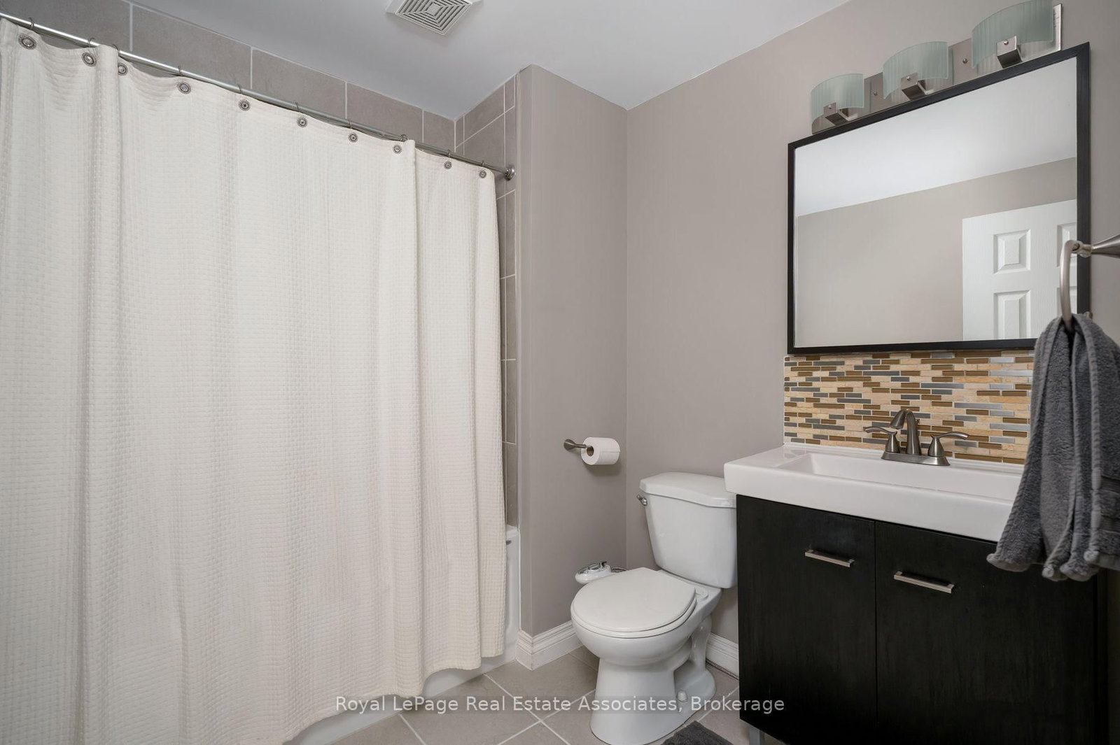 2727 Bucklepost Crescent • Mississauga, ON photo 29