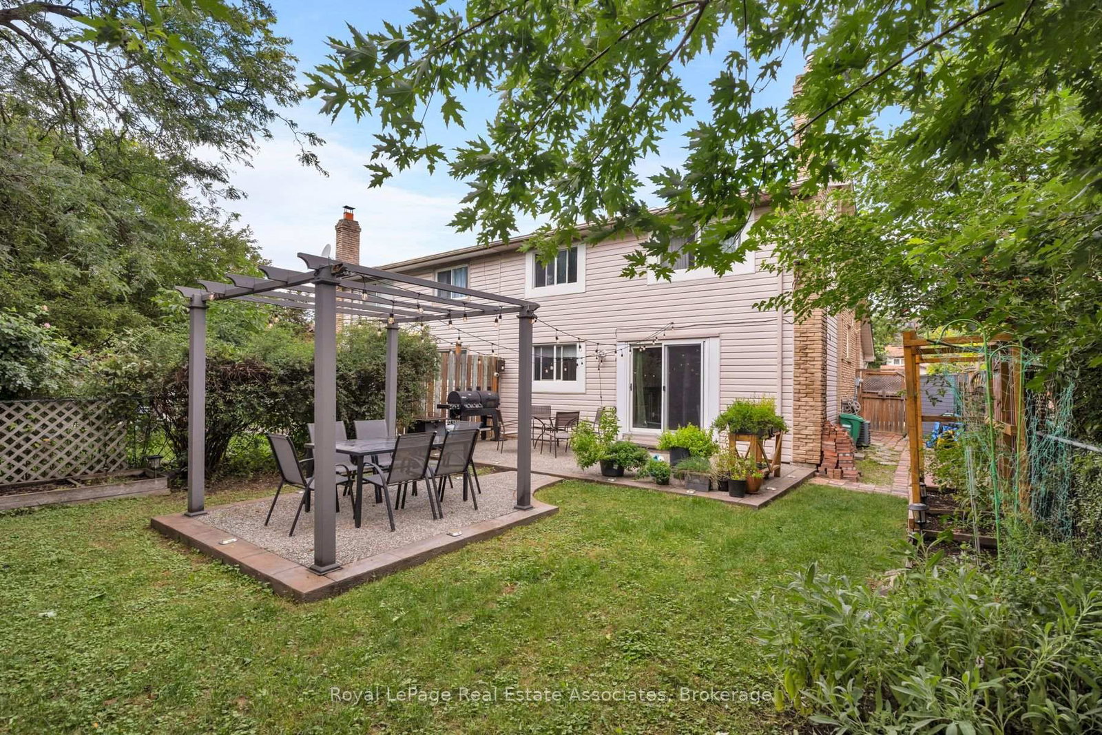 2727 Bucklepost Crescent • Mississauga, ON photo 45