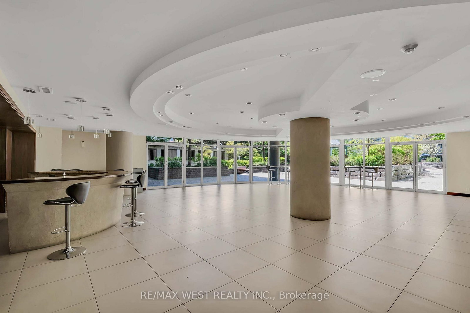 220 Burnhamthorpe Road W • #1710 • Mississauga, ON photo 26