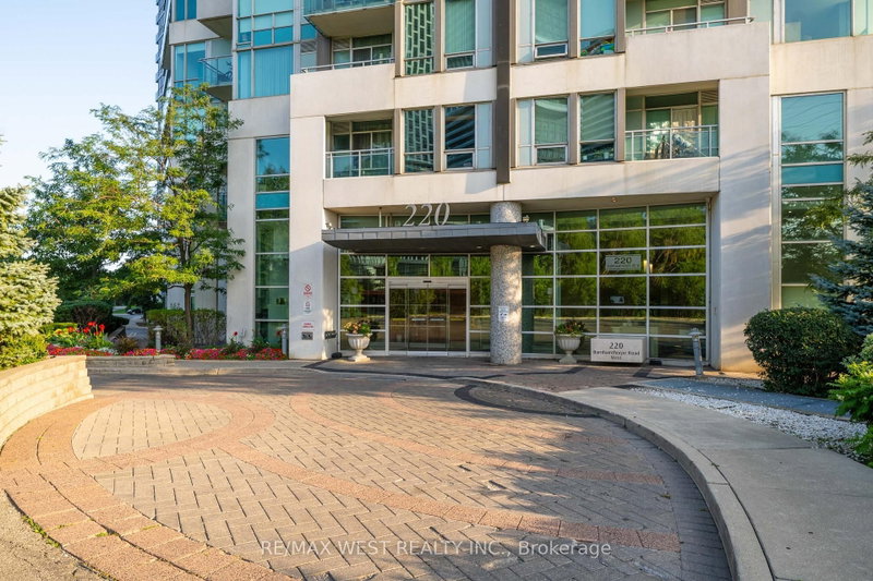 1710 - 220 Burnhamthorpe Road W