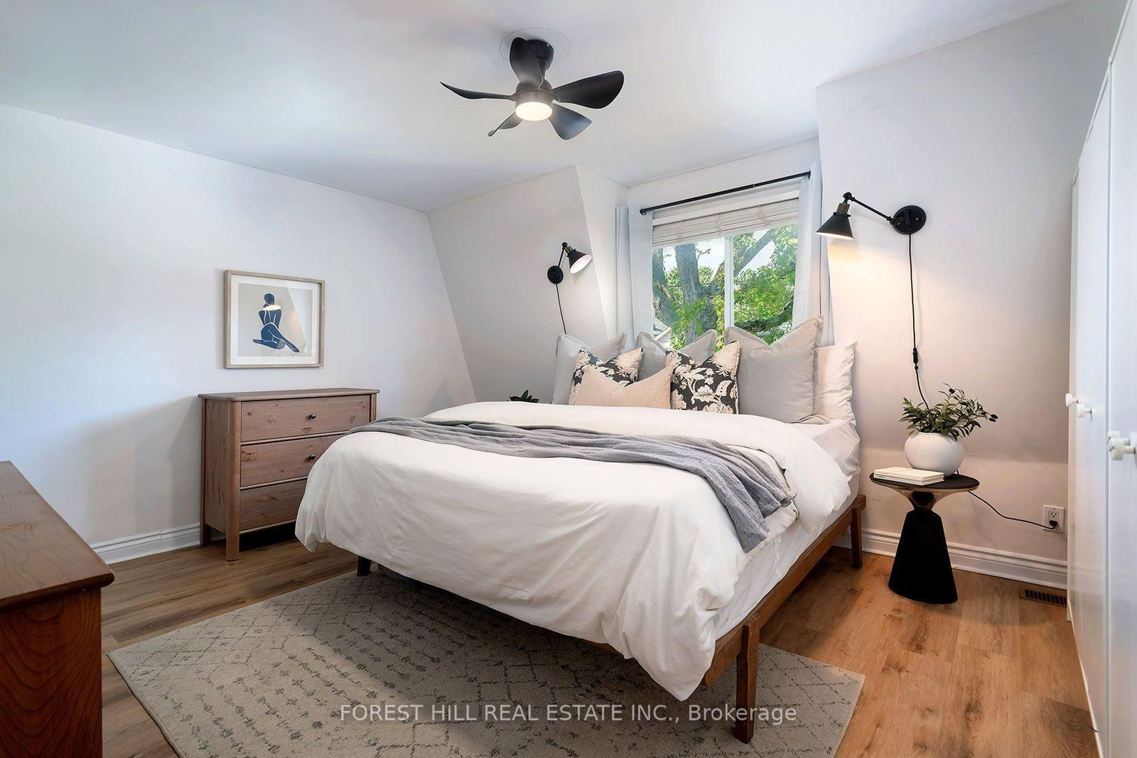 55 Vanevery Street • Toronto, ON photo 19