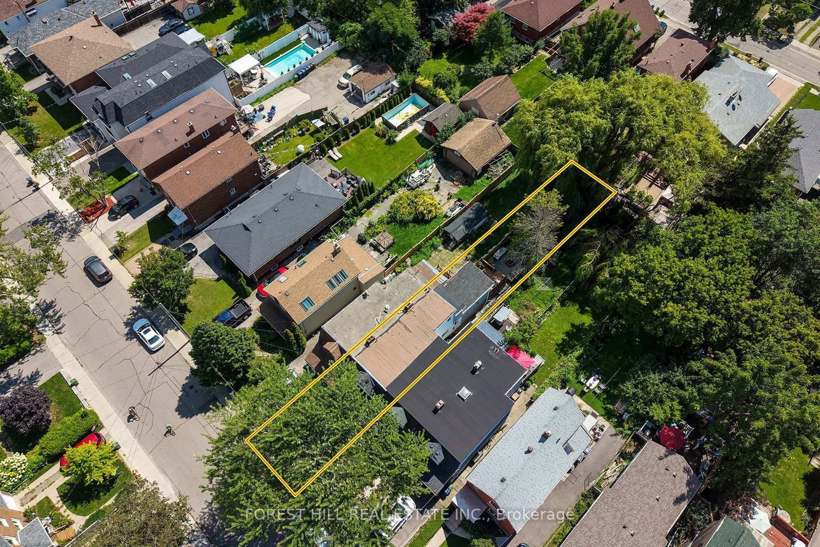 55 Vanevery Street • Toronto, ON photo 42