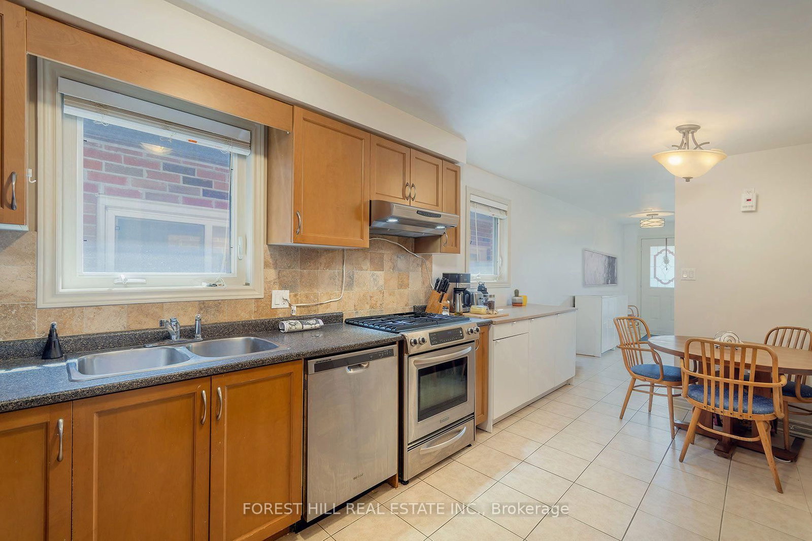 94 Belgravia Avenue • Toronto, ON photo 11