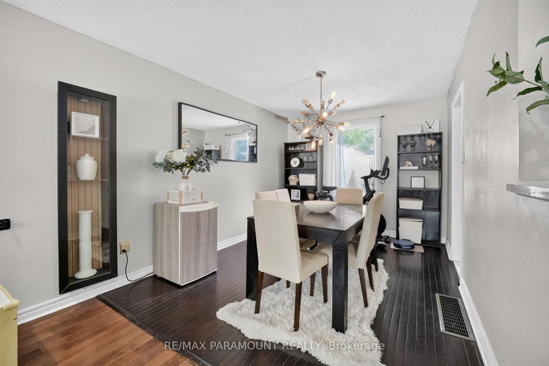 226 Rutherford Brampton,ON L6V 2X8 — Photo 10