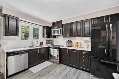 226 Rutherford Brampton,ON L6V 2X8 — Photo 16