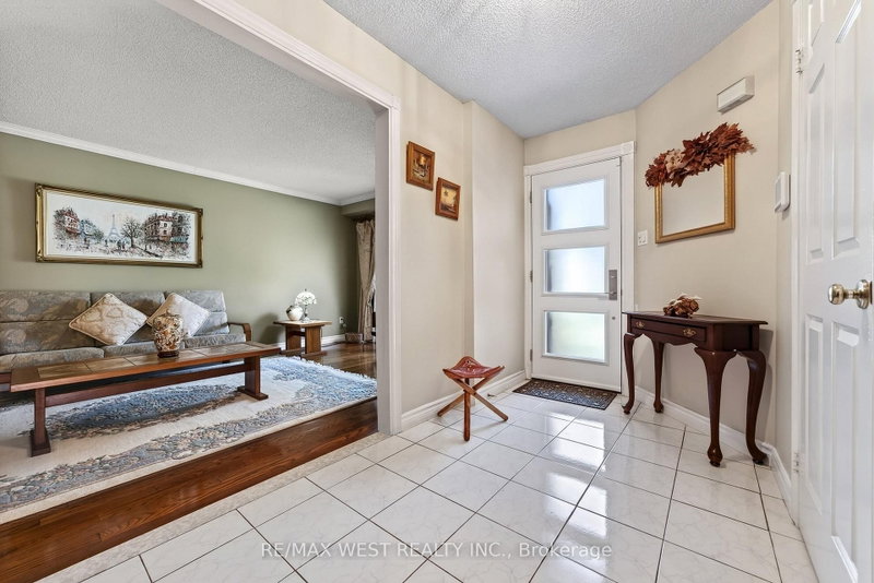 88 Palomino Drive