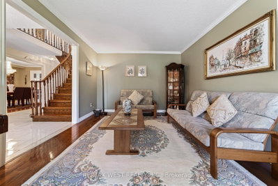 88 Palomino Drive • Mississauga, ON photo 5