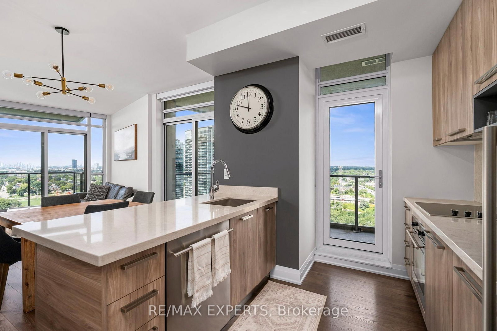 36 Park Lawn Road • #1905 • Toronto, ON photo 11