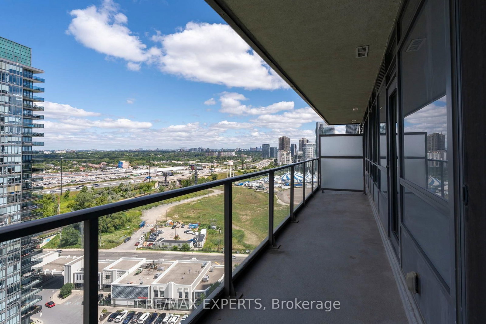 36 Park Lawn Road • #1905 • Toronto, ON photo 21