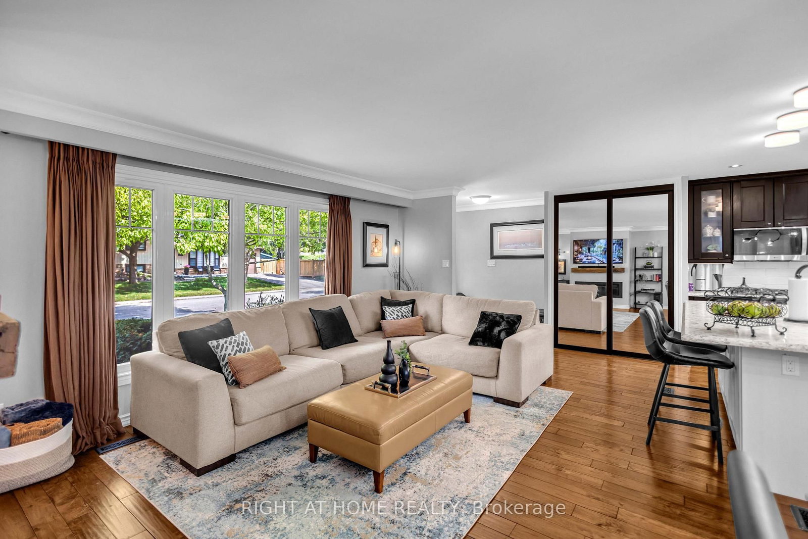 1432 Dewbourne Crescent • Burlington, ON photo 10