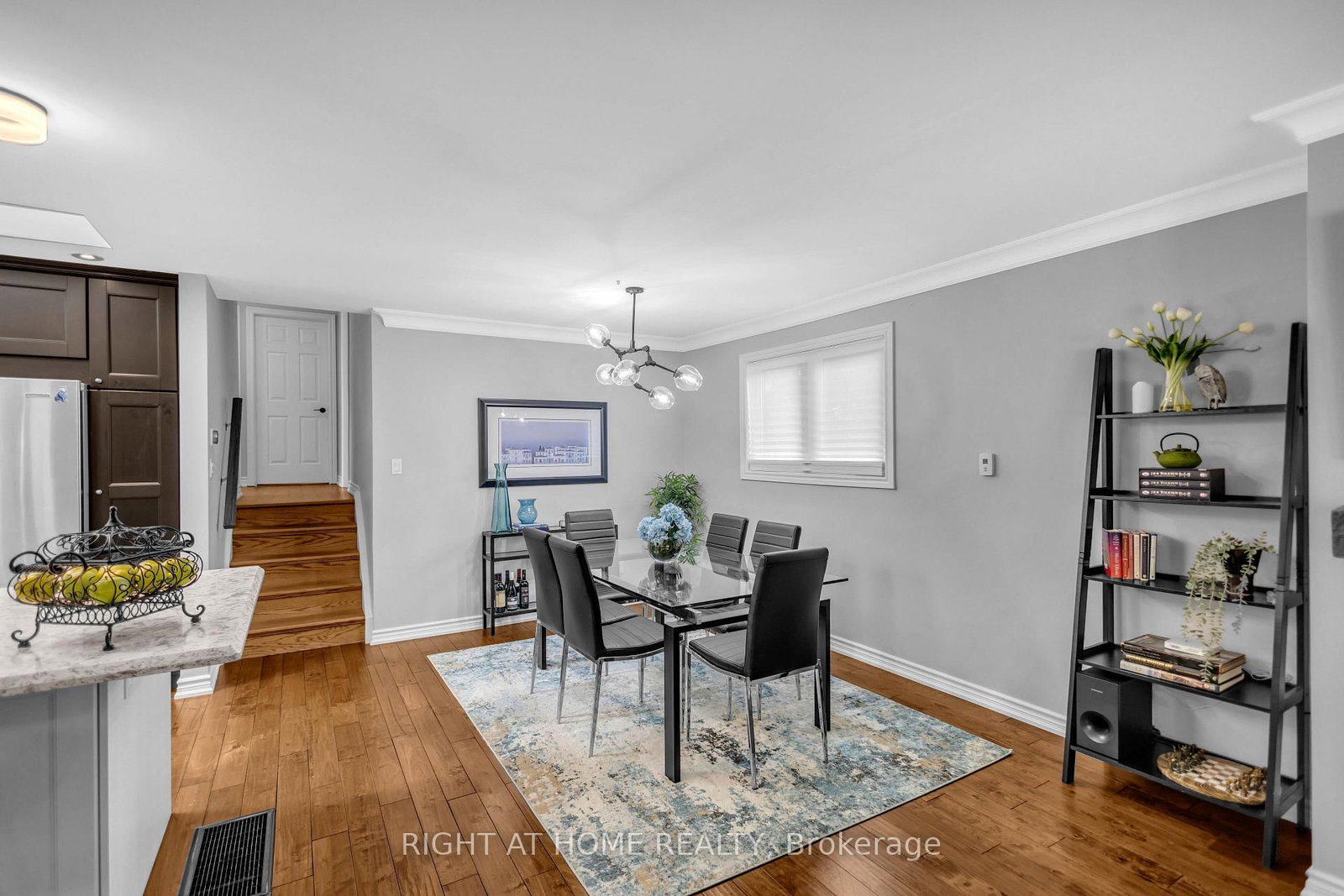 1432 Dewbourne Crescent • Burlington, ON photo 11