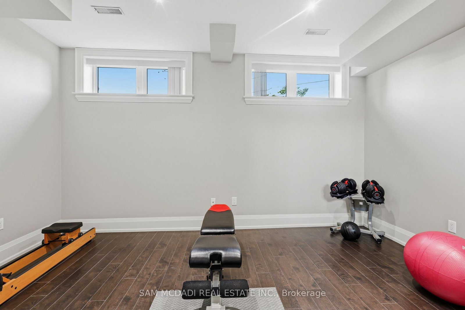 962 Fredonia Drive • Mississauga, ON photo 42