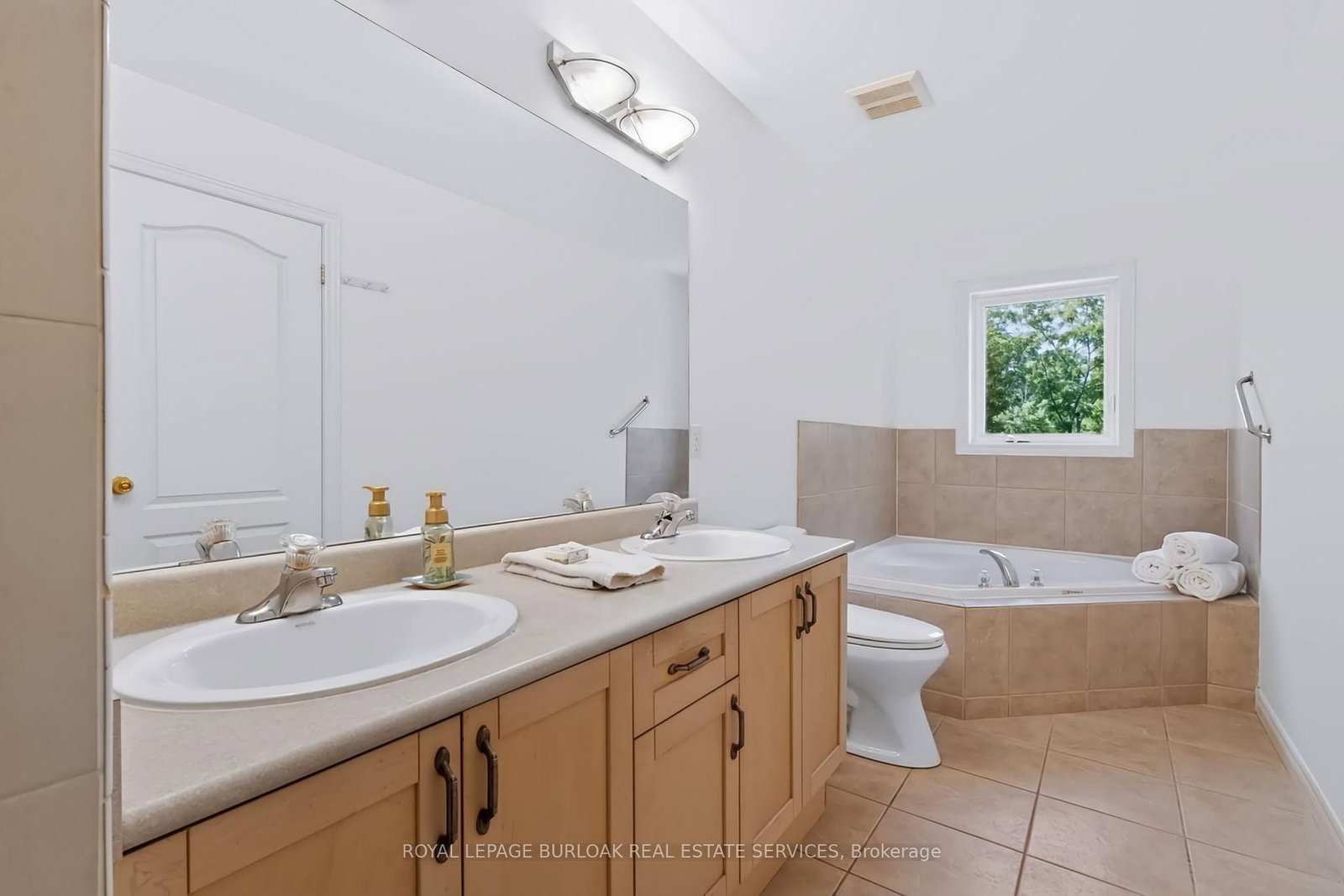 5151 Upper Middle Road • #11 • Burlington, ON photo 18