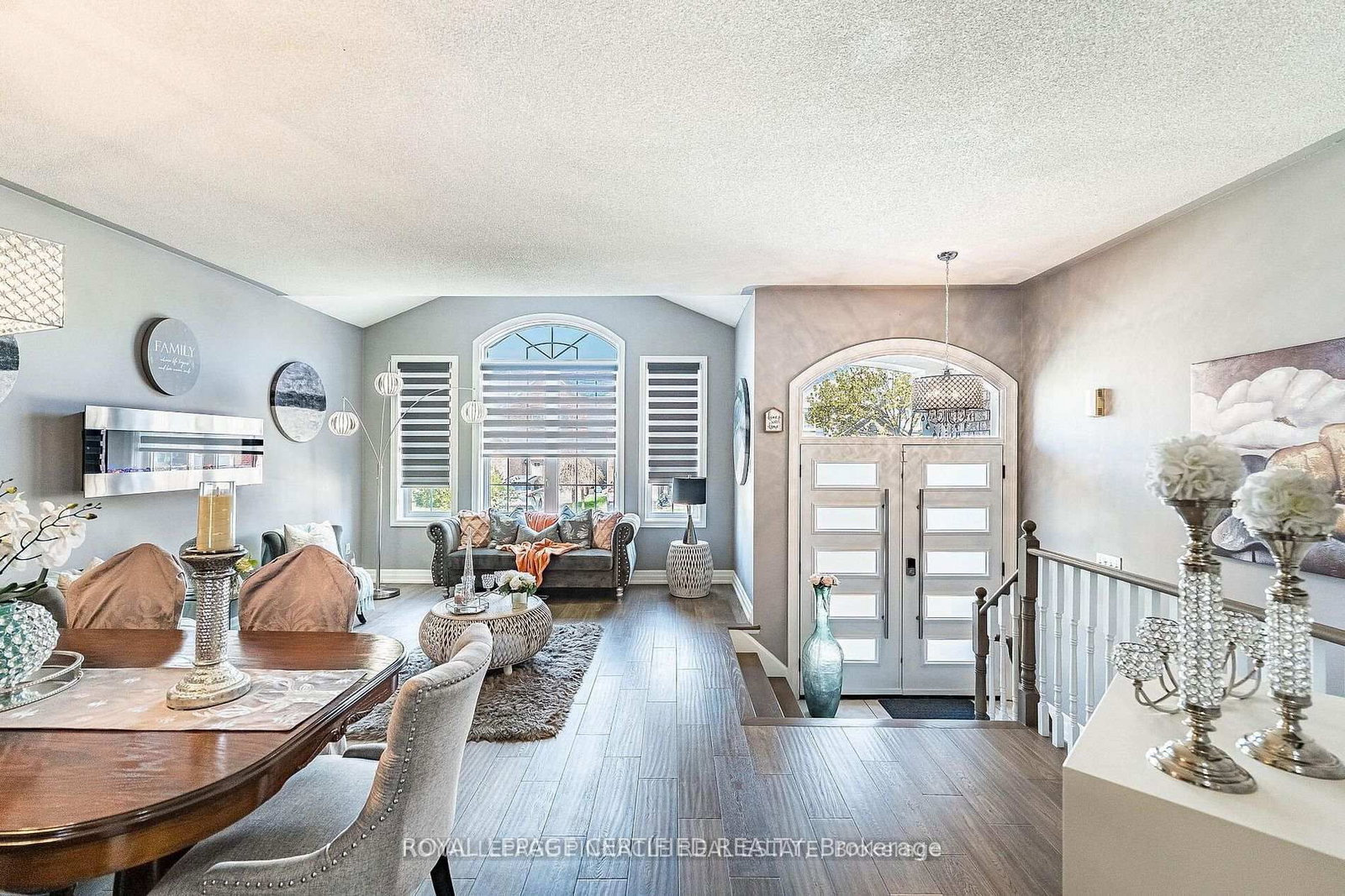 2368 Foxhole Circle • Oakville, ON photo 11