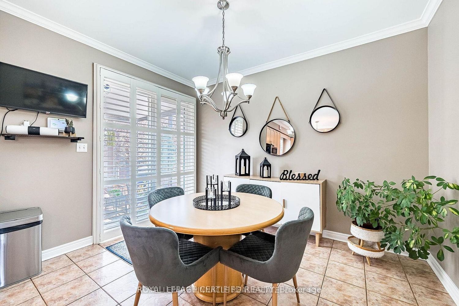 2368 Foxhole Circle • Oakville, ON photo 14