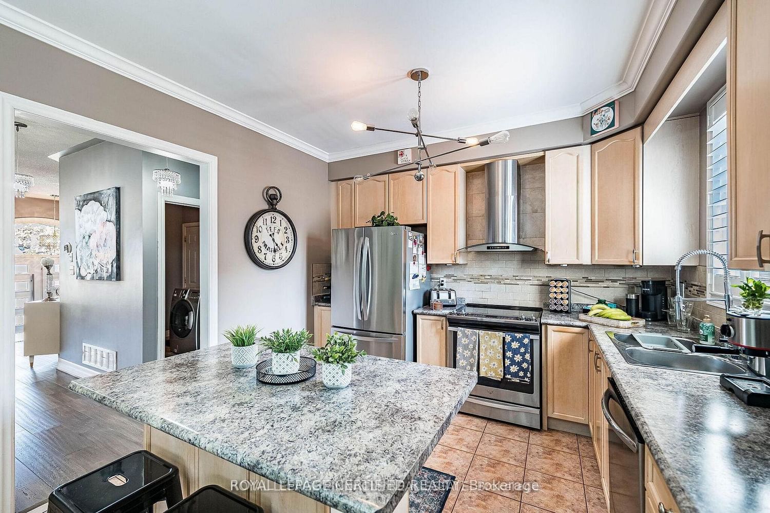 2368 Foxhole Circle • Oakville, ON photo 16