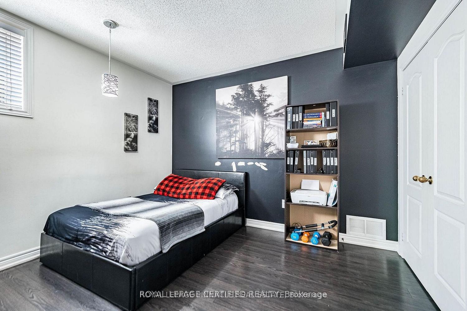 2368 Foxhole Circle • Oakville, ON photo 32