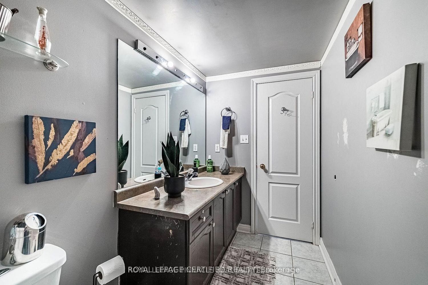 2368 Foxhole Circle • Oakville, ON photo 37