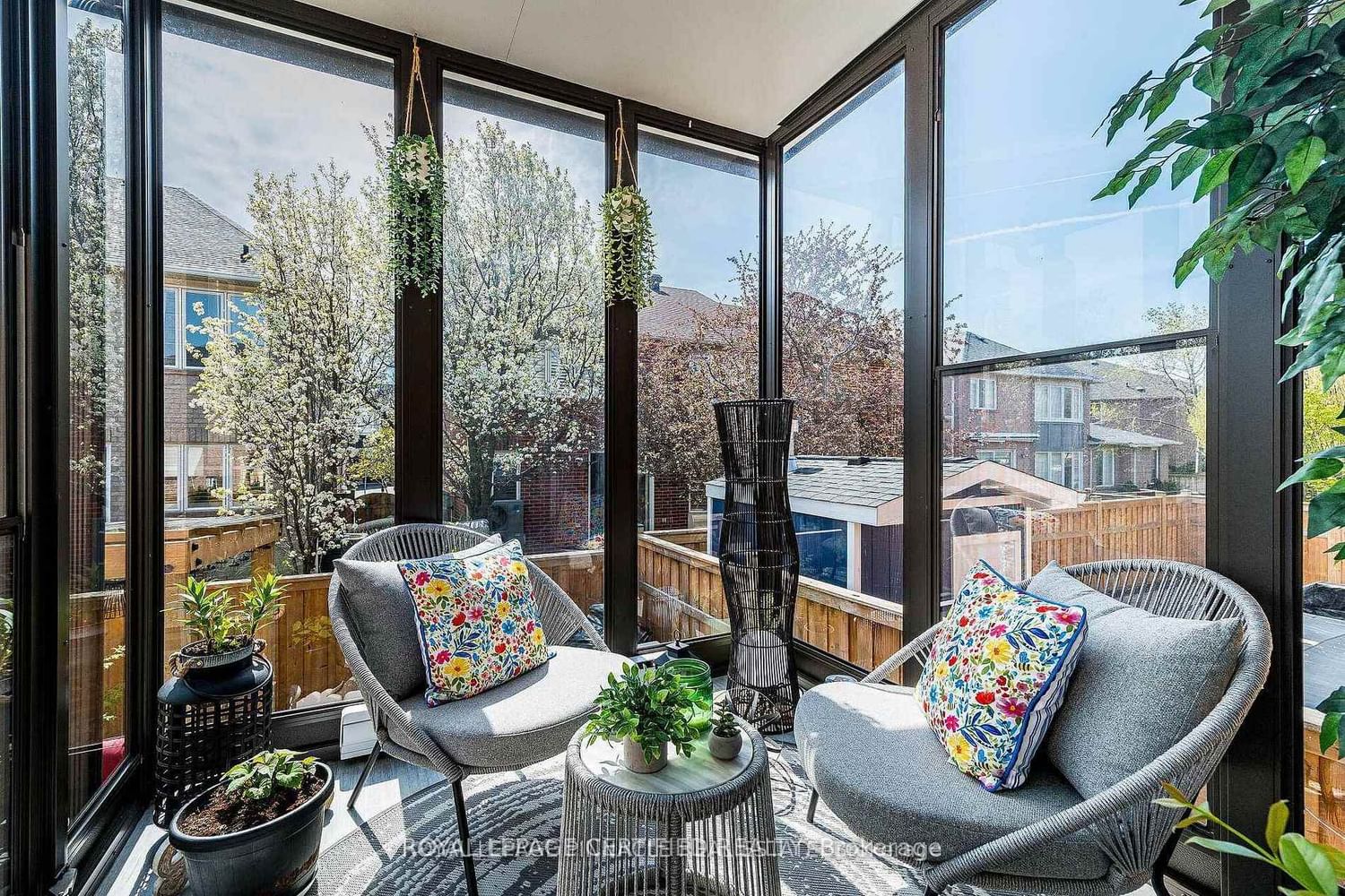 2368 Foxhole Circle • Oakville, ON photo 38