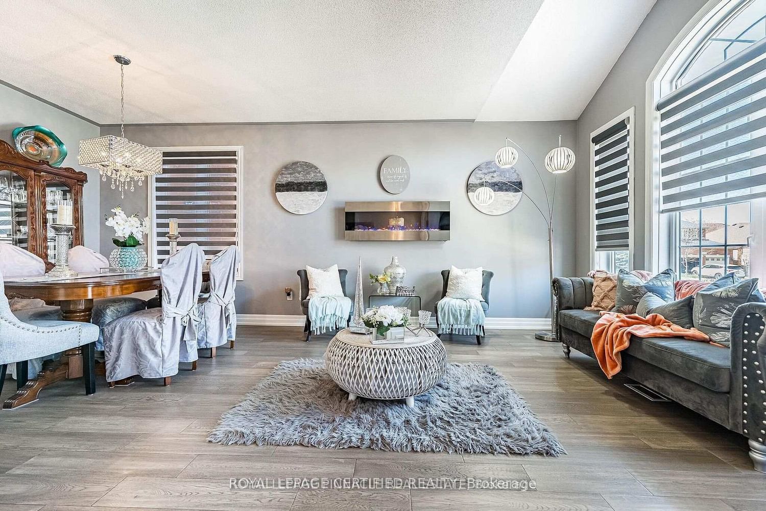 2368 Foxhole Circle • Oakville, ON photo 8