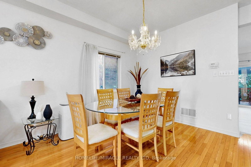 3852 Brinwood Mississauga,ON L5M 7H2 — Photo 10