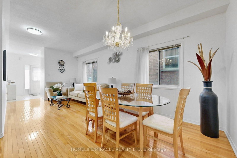 3852 Brinwood Mississauga,ON L5M 7H2 — Photo 11