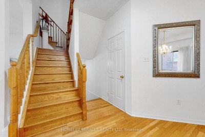 3852 Brinwood Mississauga,ON L5M 7H2 — Photo 24
