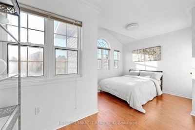 3852 Brinwood Mississauga,ON L5M 7H2 — Photo 37