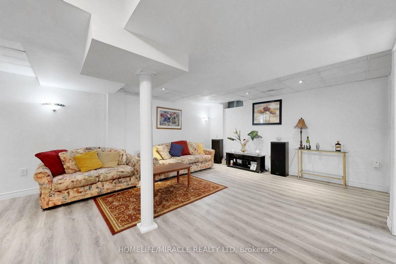 3852 Brinwood Mississauga,ON L5M 7H2 — Photo 40