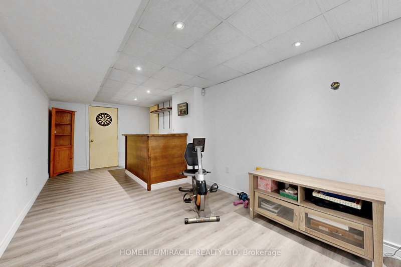 3852 Brinwood Mississauga,ON L5M 7H2 — Photo 43