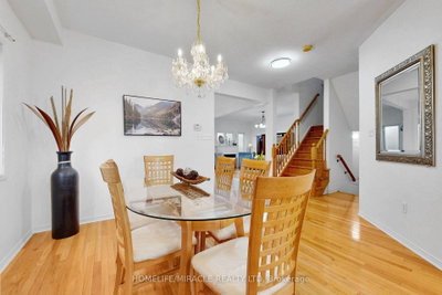 3852 Brinwood Gate • Mississauga, ON photo 9