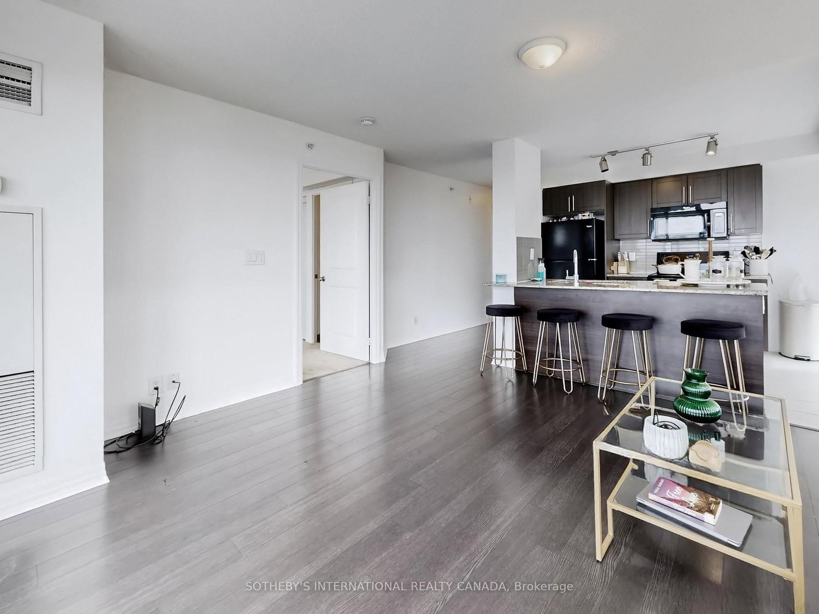 80 Esther Lorrie Drive • #1018 • Toronto, ON photo 15