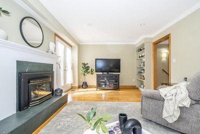 336 Queen Mississauga,ON L5M 1M2 — Photo 11