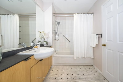 336 Queen Mississauga,ON L5M 1M2 — Photo 18