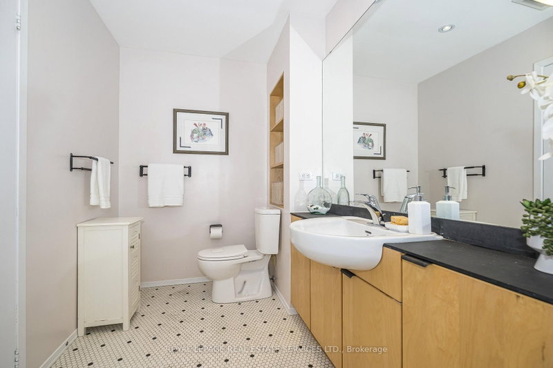336 Queen Mississauga,ON L5M 1M2 — Photo 19