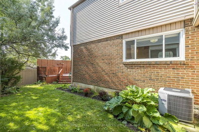 336 Queen Mississauga,ON L5M 1M2 — Photo 31