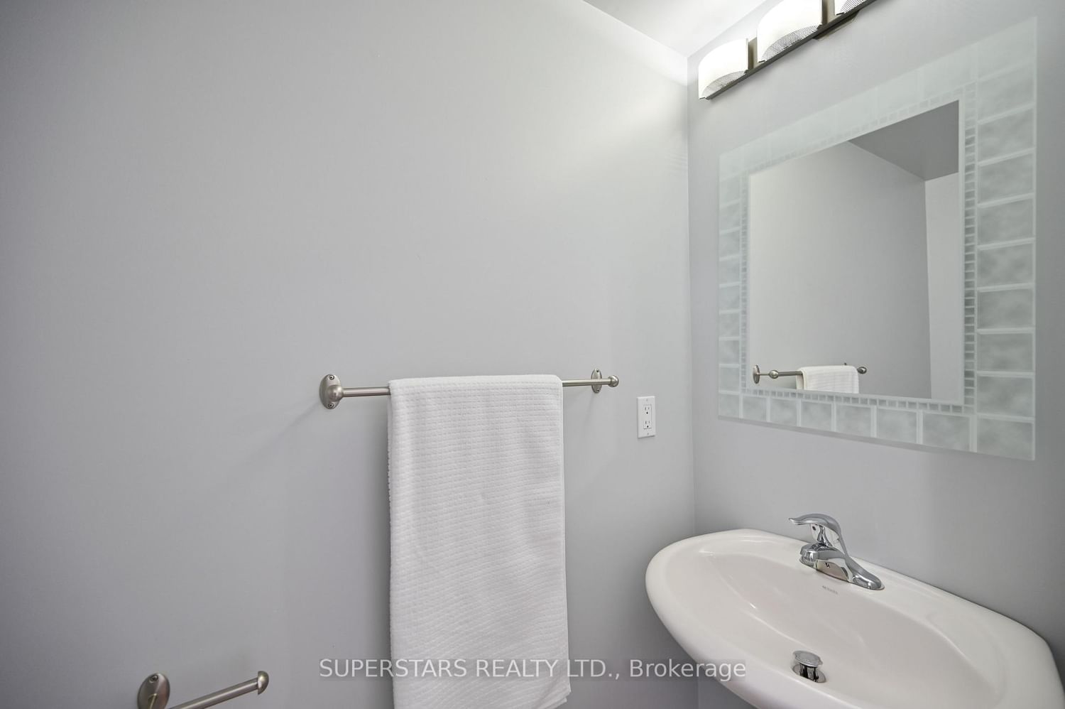 2280 Baronwood Drive • #65 • Oakville, ON photo 15