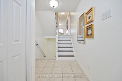 2280 Baronwood Drive • #65 • Oakville, ON photo 3