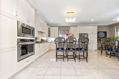 8 Adrian Brampton,ON L6X 5M6 — Photo 12